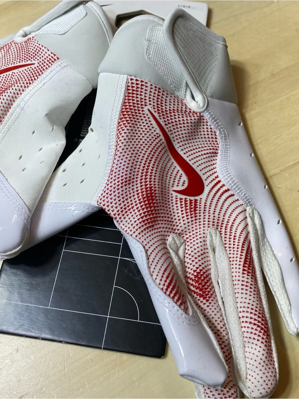 Nike Vapor Jet Youth Football Gloves White Red Size Large L/G/G New With Tags